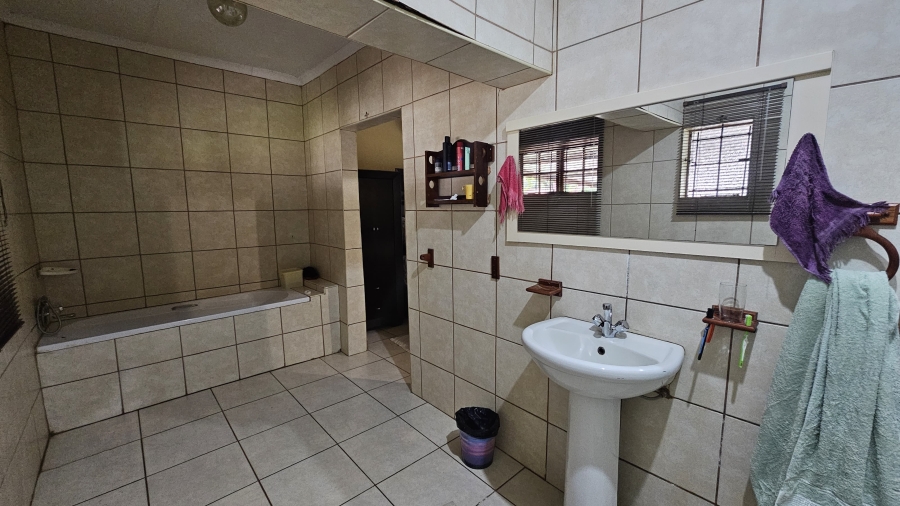4 Bedroom Property for Sale in Dagbreek Free State